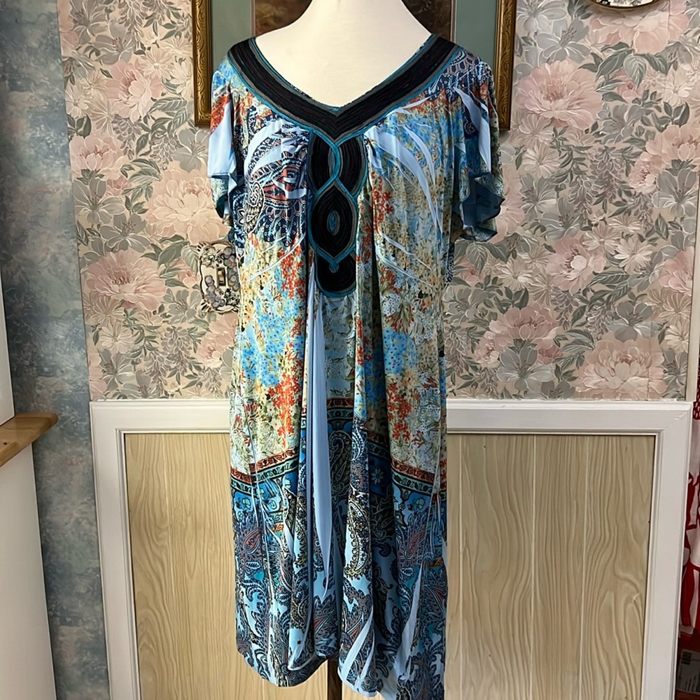 Beautiful Abstract Plus Size Dress Size: 3X by One World